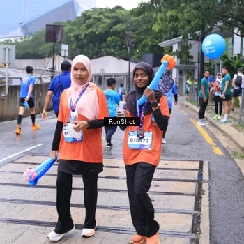 Runner Photo 7934253