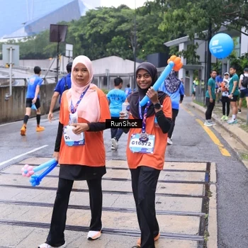 Runner Photo 7934254
