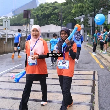Runner Photo 7934255