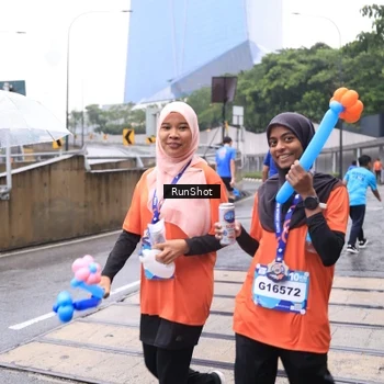 Runner Photo 7934256