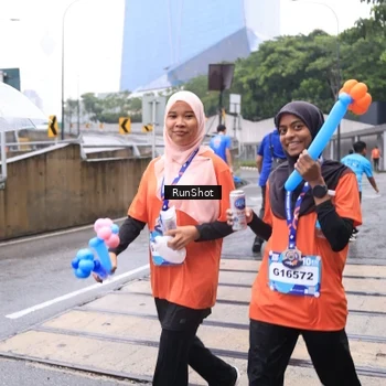 Runner Photo 7934260