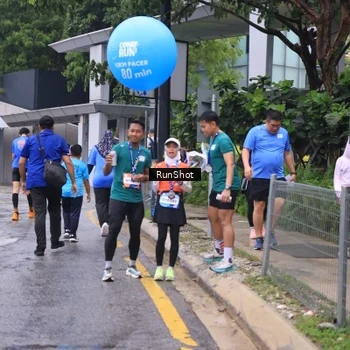 Runner Photo 7934268