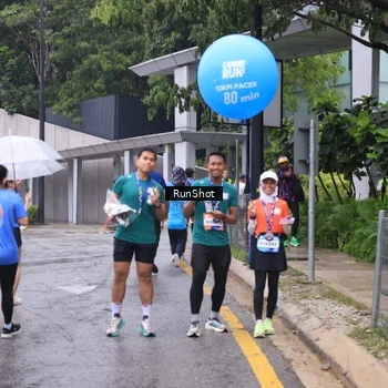 Runner Photo 7934278