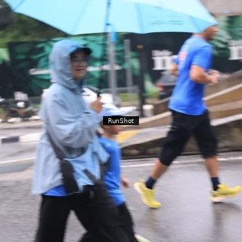 Runner Photo 7934293