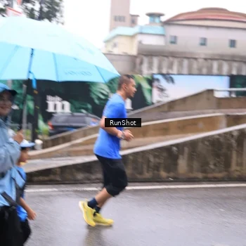 Runner Photo 7934296
