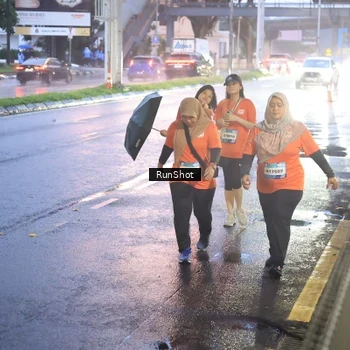 Runner Photo 7934298
