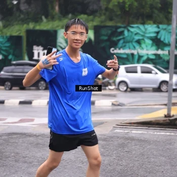 Runner Photo 7934313