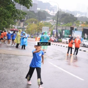 Runner Photo 7934316