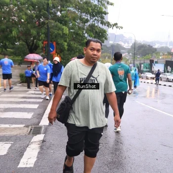 Runner Photo 7934345