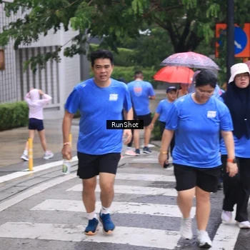 Runner Photo 7934359