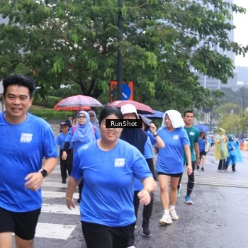 Runner Photo 7934371