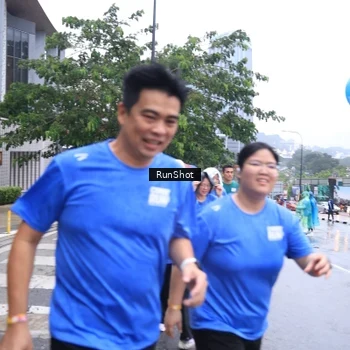 Runner Photo 7934377