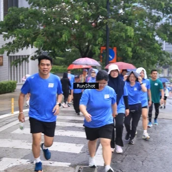 Runner Photo 7934383