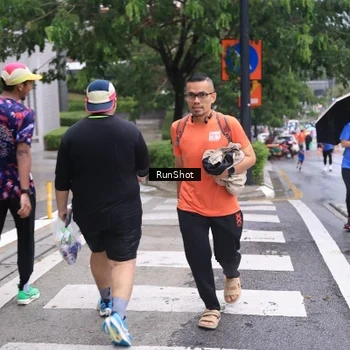 Runner Photo 7934436