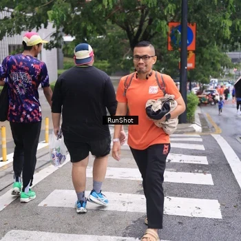 Runner Photo 7934440