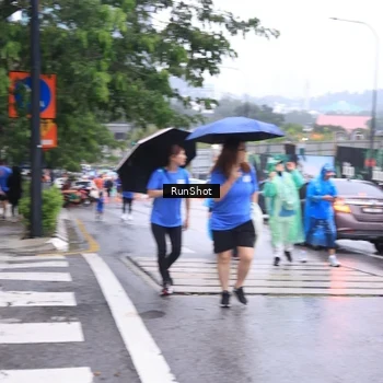 Runner Photo 7934441