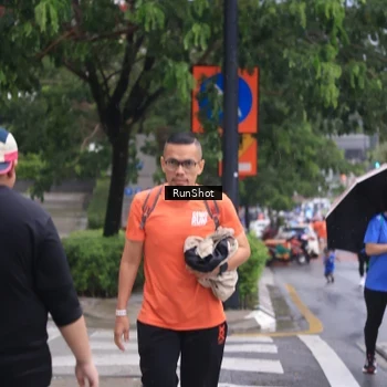 Runner Photo 7934452