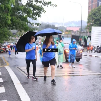 Runner Photo 7934472