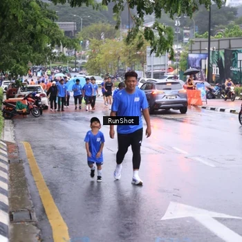 Runner Photo 7934525