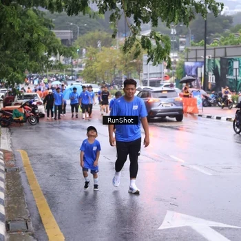 Runner Photo 7934526