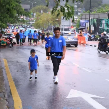 Runner Photo 7934532