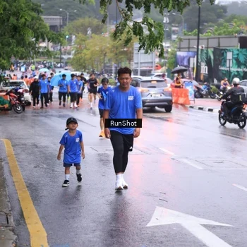 Runner Photo 7934533