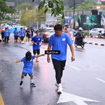Runner Photo 7934544