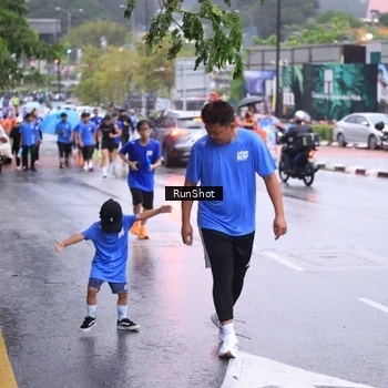 Runner Photo 7934545