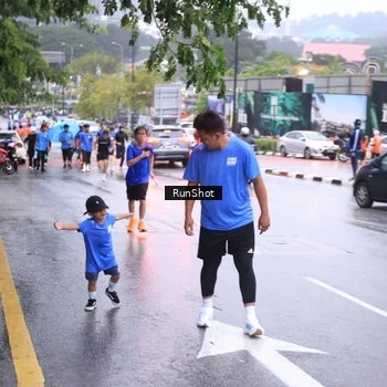Runner Photo 7934554
