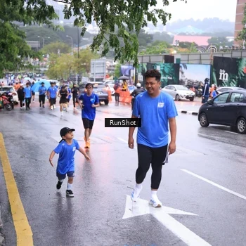 Runner Photo 7934558