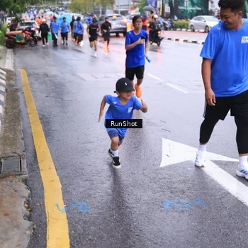 Runner Photo 7934573