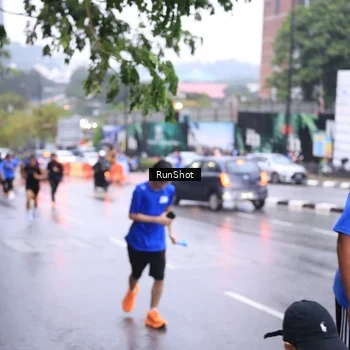 Runner Photo 7934583