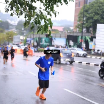 Runner Photo 7934588