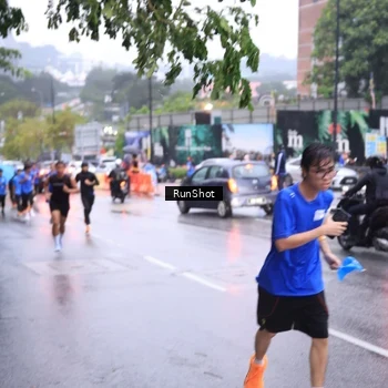 Runner Photo 7934592