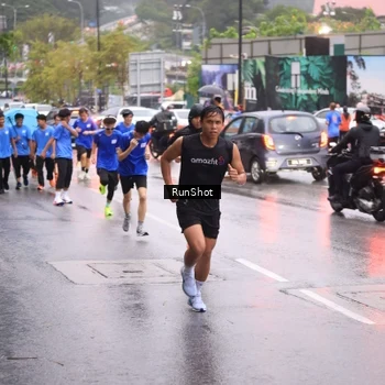 Runner Photo 7934598
