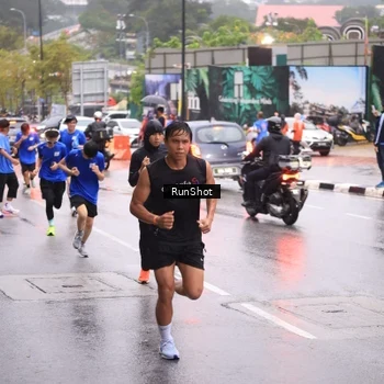 Runner Photo 7934606