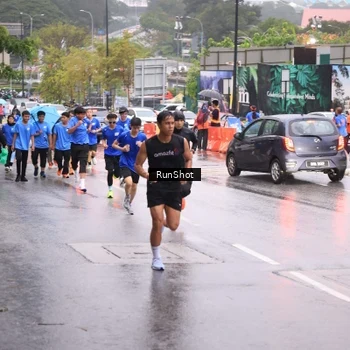 Runner Photo 7934612