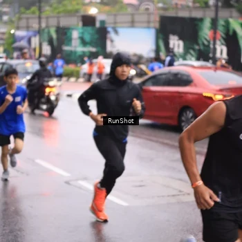 Runner Photo 7934617