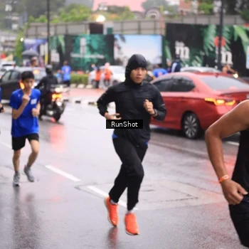 Runner Photo 7934619