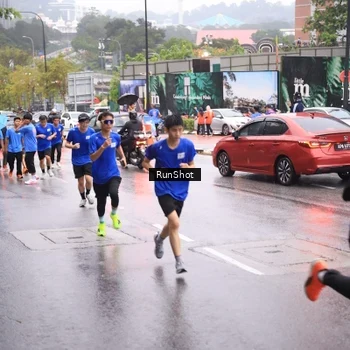 Runner Photo 7934625