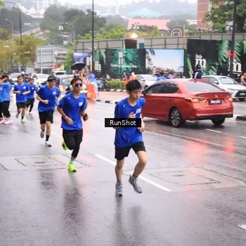 Runner Photo 7934628