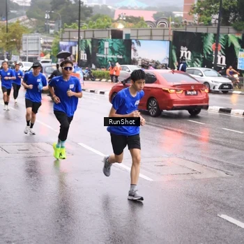 Runner Photo 7934629