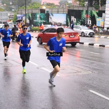 Runner Photo 7934633