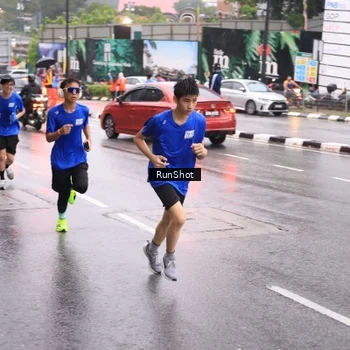 Runner Photo 7934634
