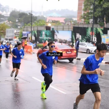 Runner Photo 7934639