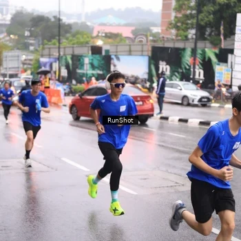 Runner Photo 7934643
