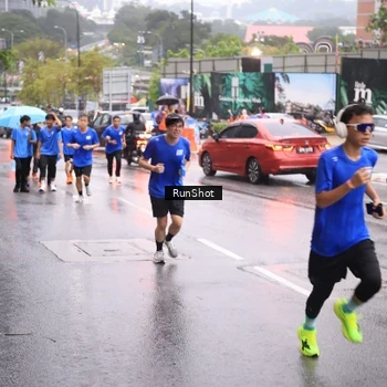 Runner Photo 7934646