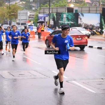 Runner Photo 7934649