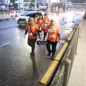 Runner Photo 7934668