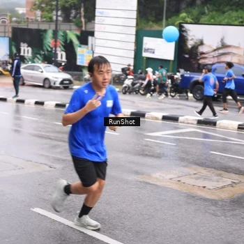 Runner Photo 7934671
